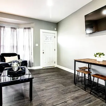 Modern 1 Bedroom Apartment Close Falls And Casino